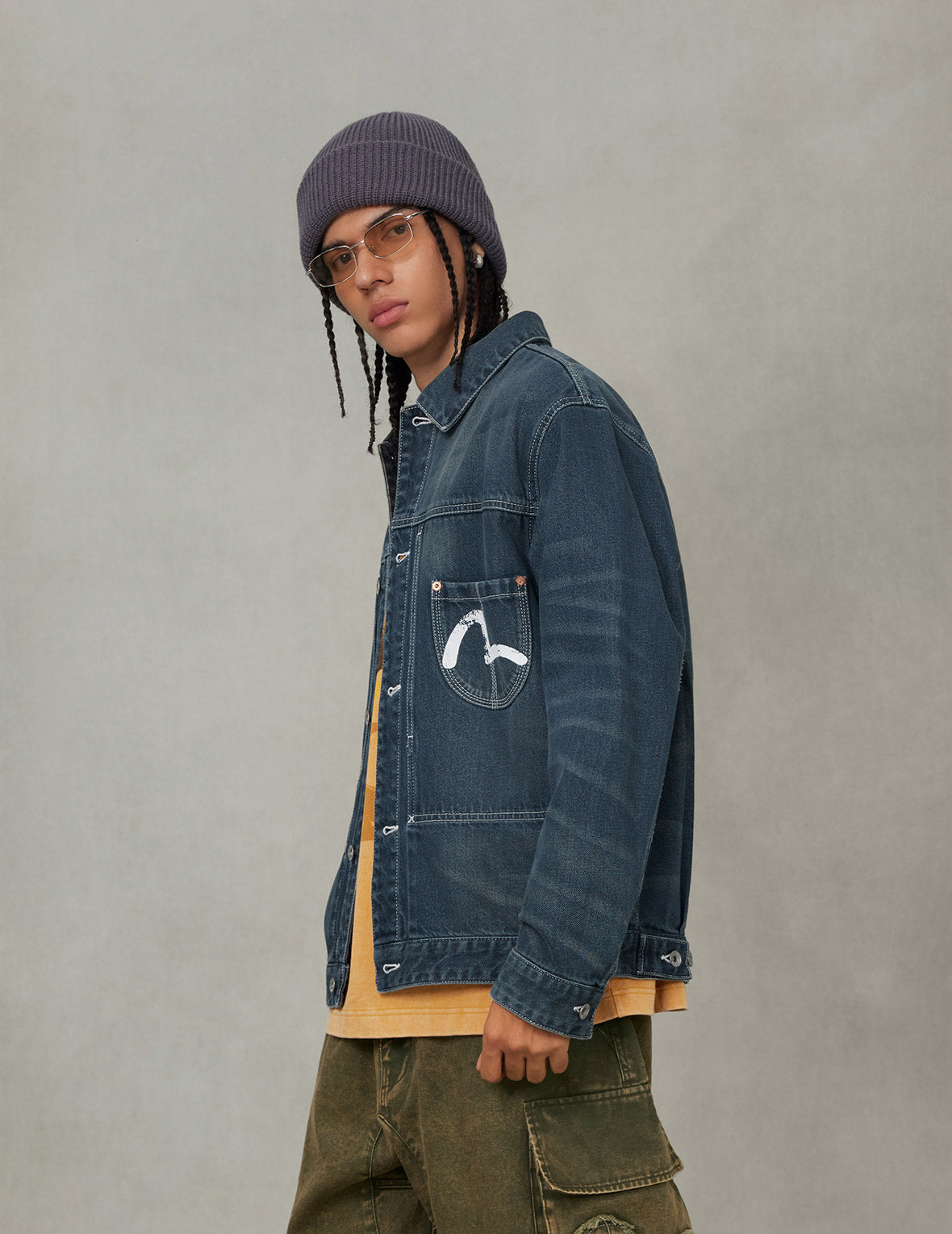 Distressed Seagull Print Relax Fit Washed Seagull Pocket Denim Jacket