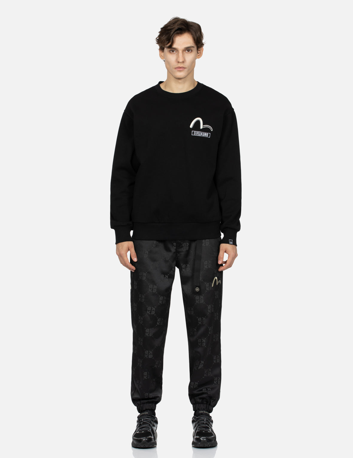 满地标志提花直筒束口裤