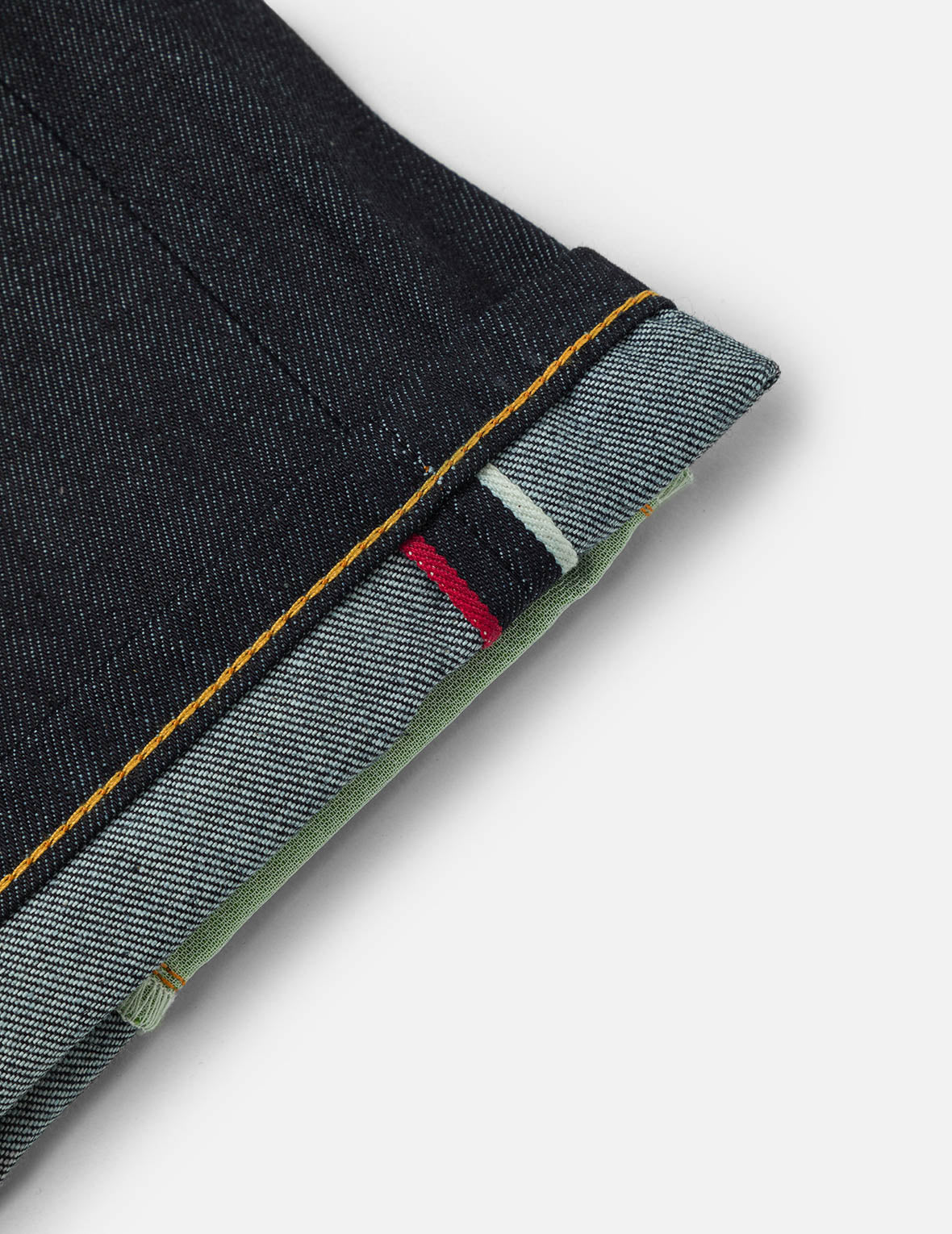 石垣迷彩大M嵌条常规版型牛仔短裤