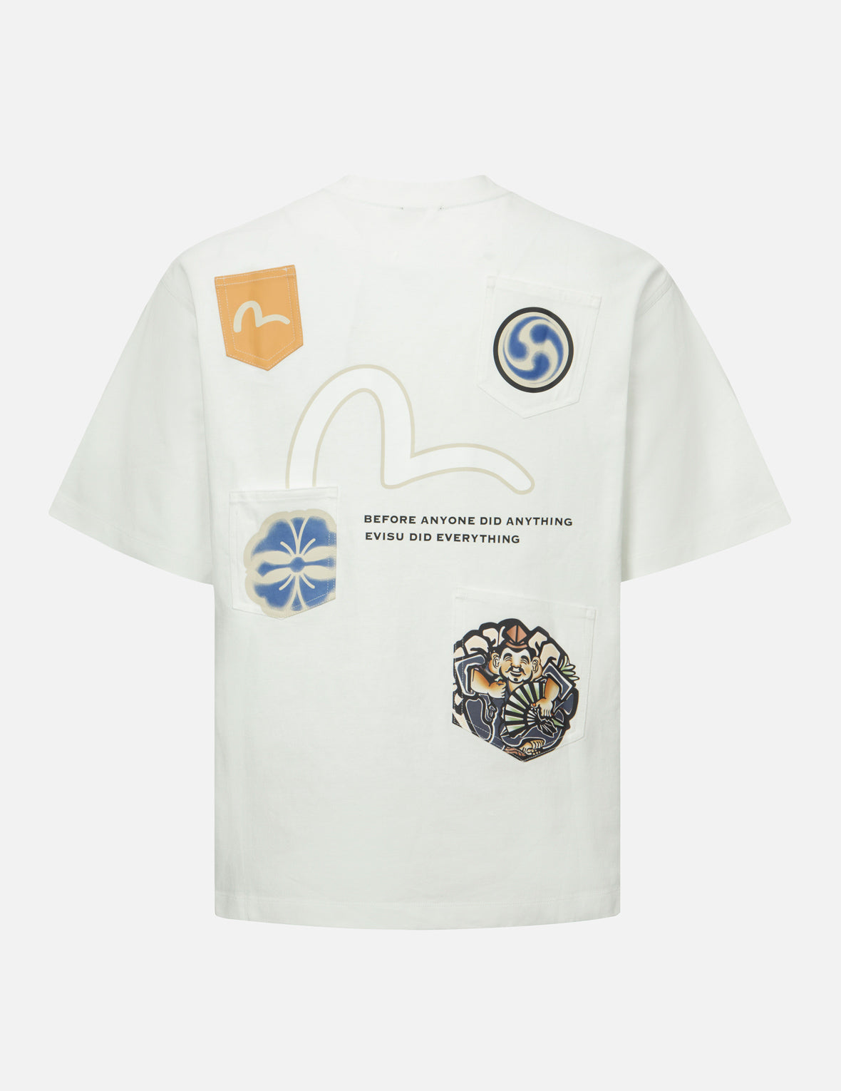 多重印花和多重口袋宽版休闲T恤