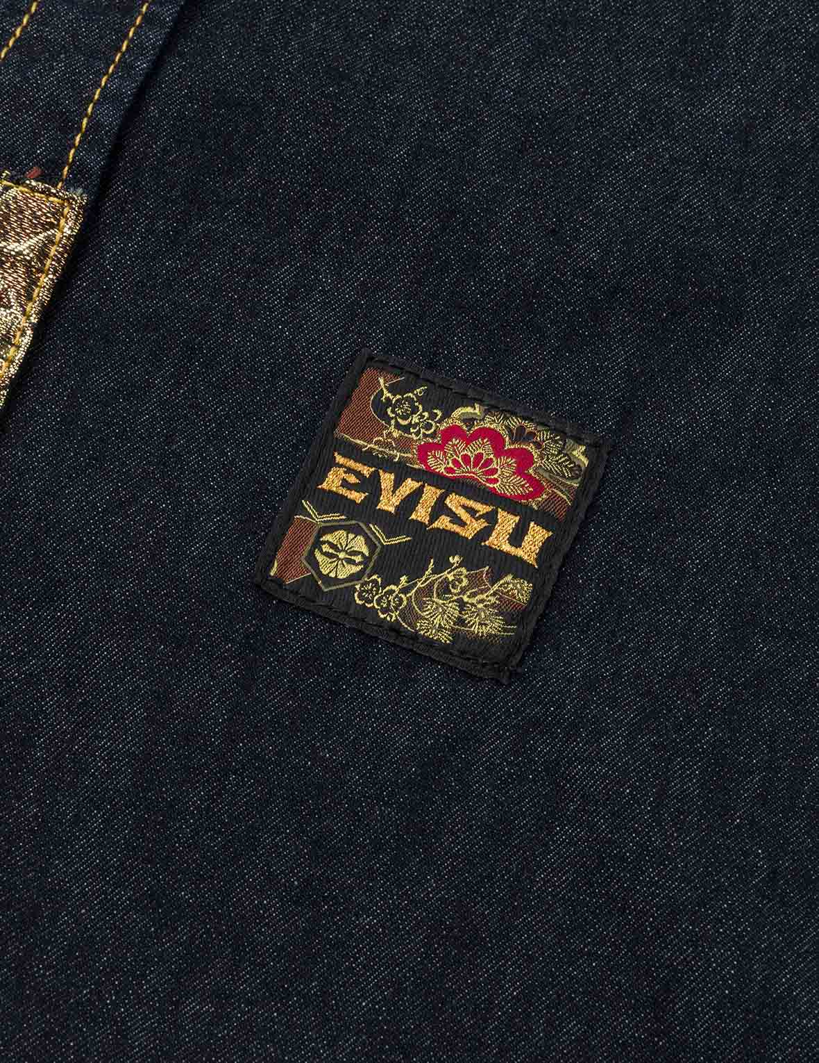 多口袋和织锦海鸥刺绣常规版型牛仔衬衣