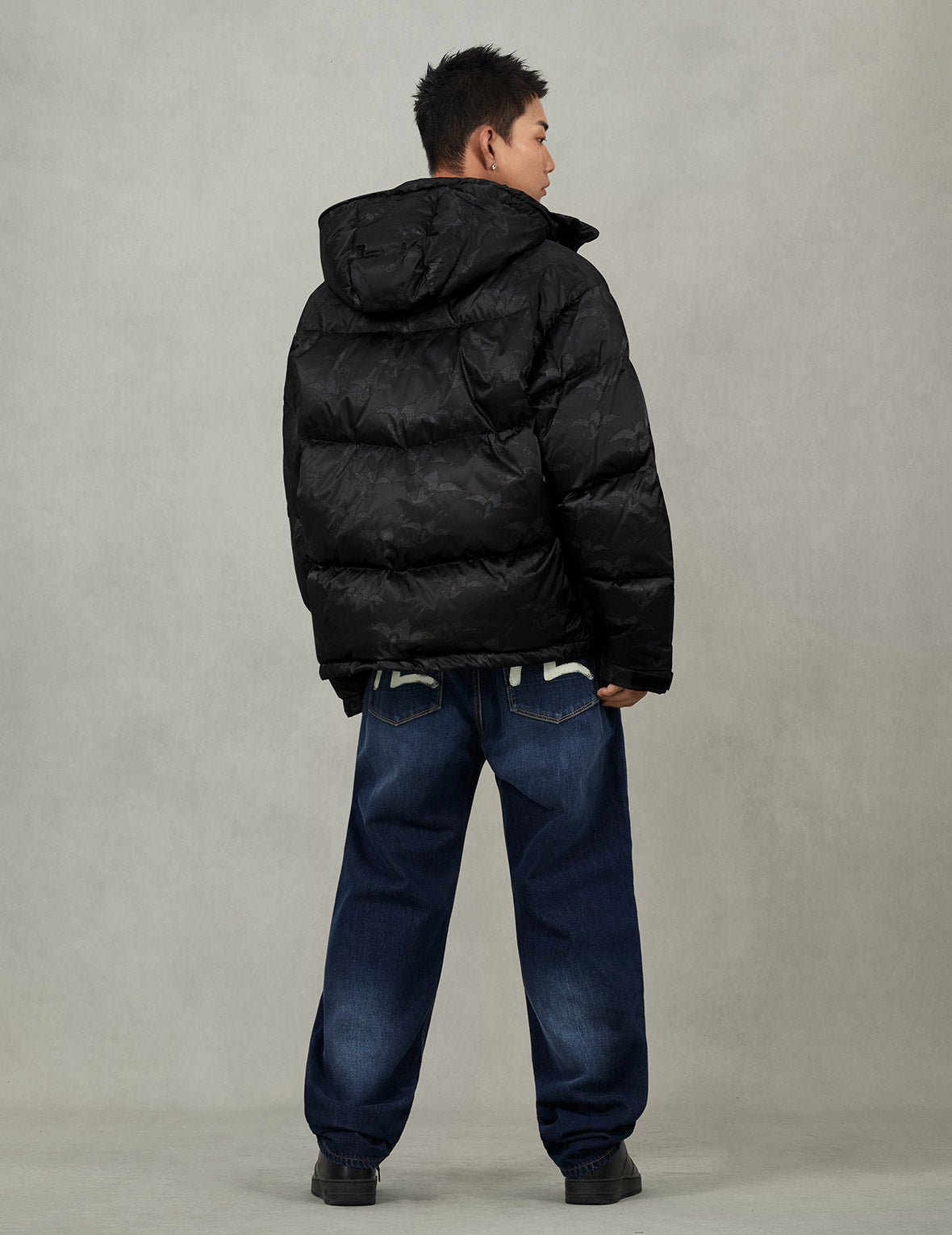 Allover Seagull Crane Jacquard Regular Fit Down Jacket
