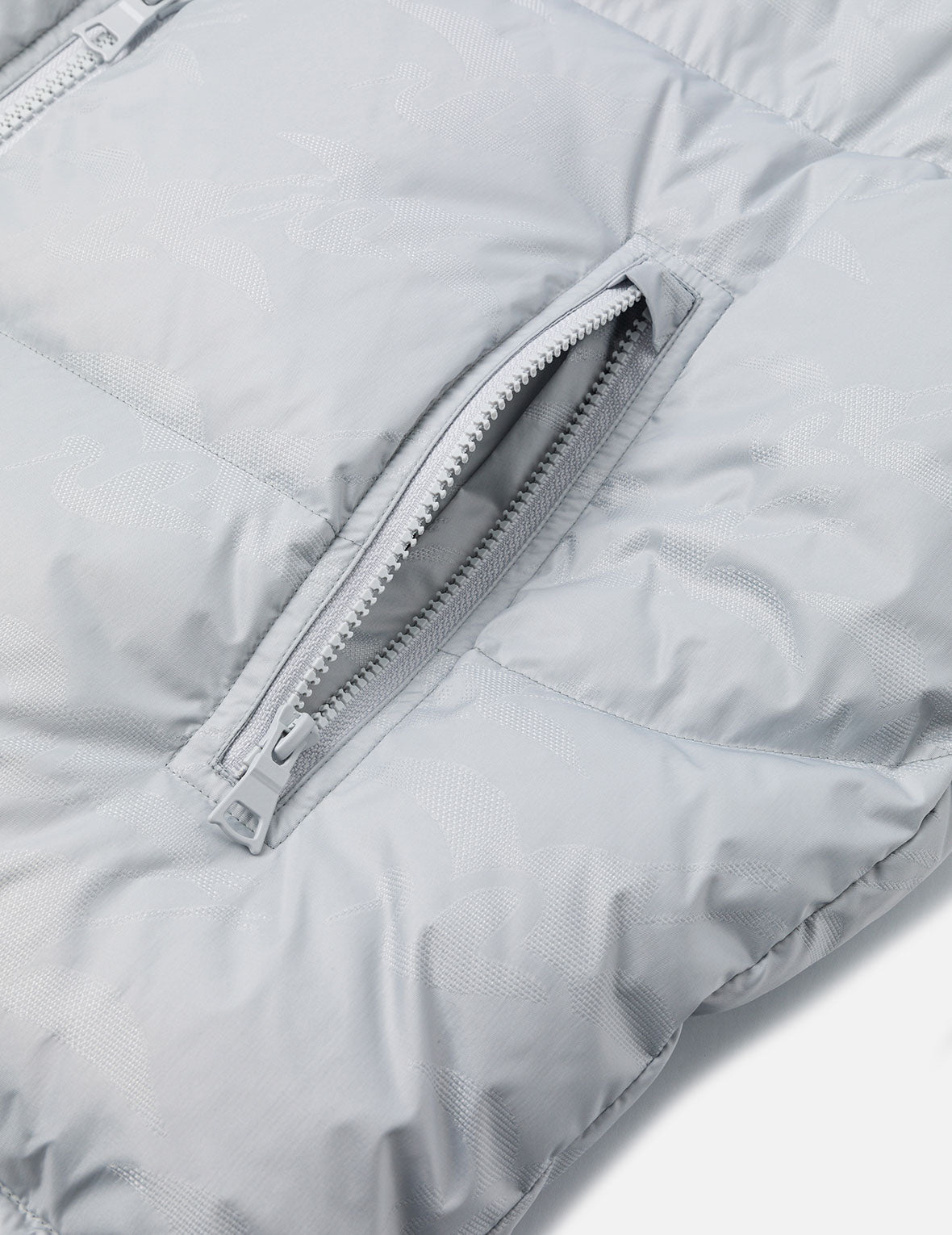 Allover Seagull Crane Jacquard Regular Fit Down Jacket