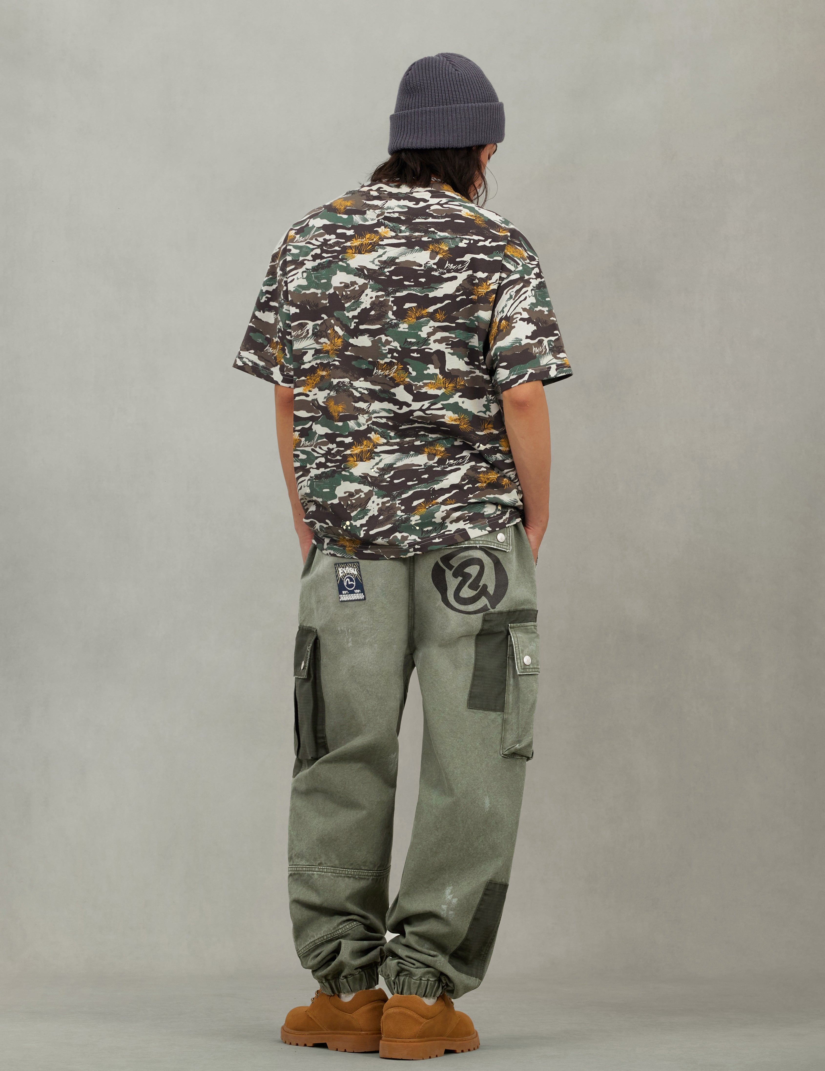 Dual Seagull Print Loose Fit Washed Woven Cargo Joggers
