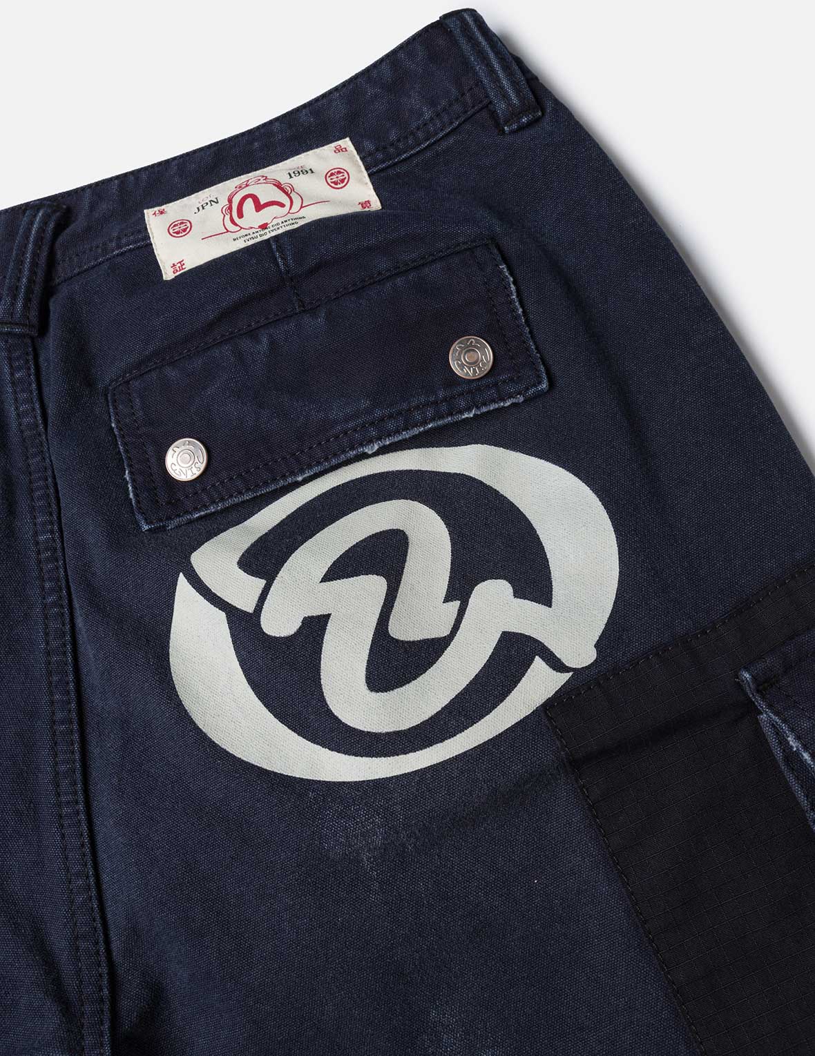 Dual Seagull Print Loose Fit Washed Woven Cargo Joggers