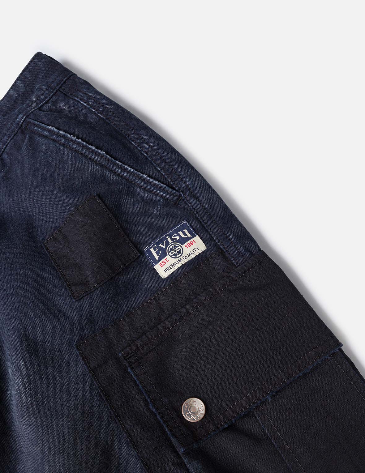 Dual Seagull Print Loose Fit Washed Woven Cargo Joggers