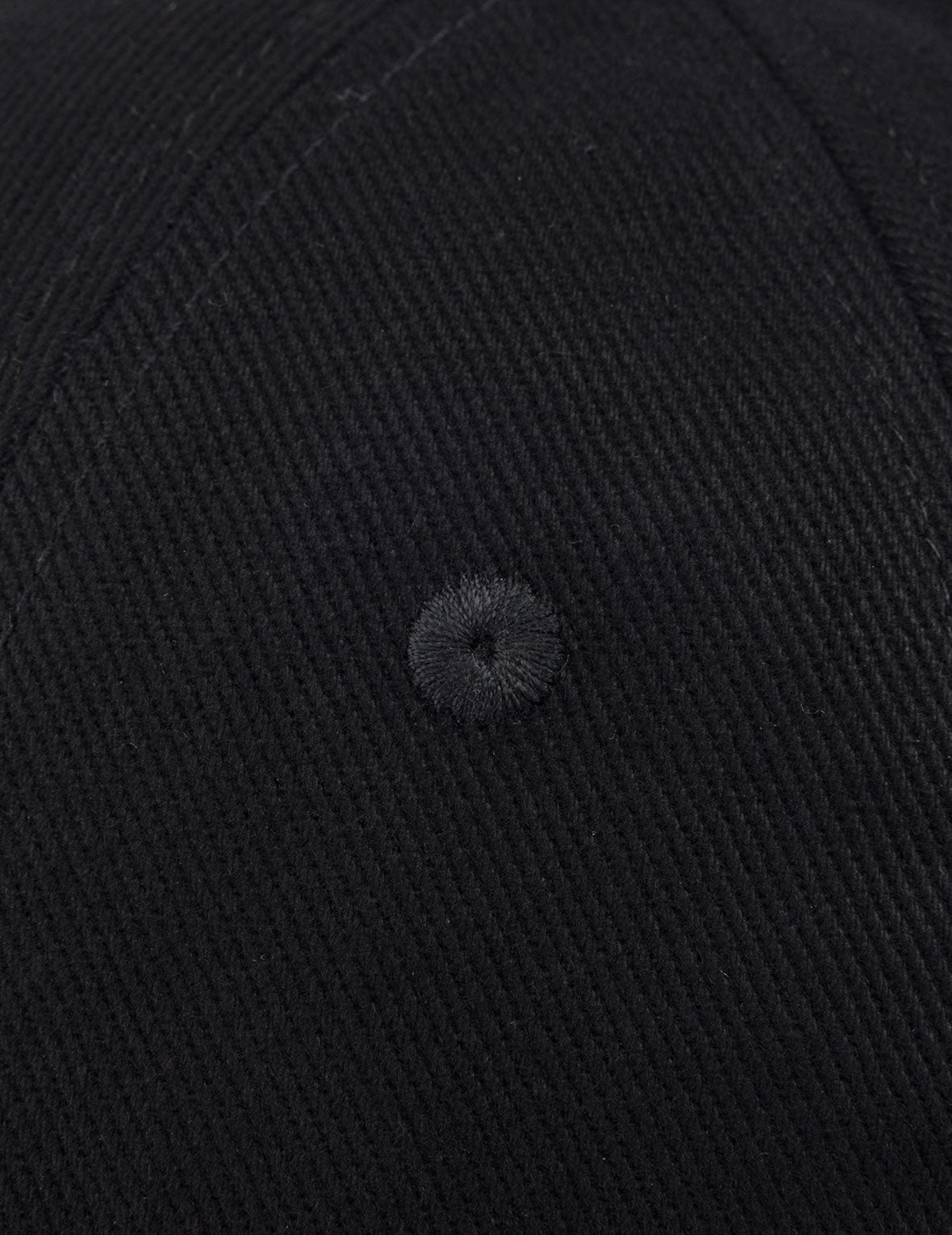 海鸥和商标刺绣鸭舌帽