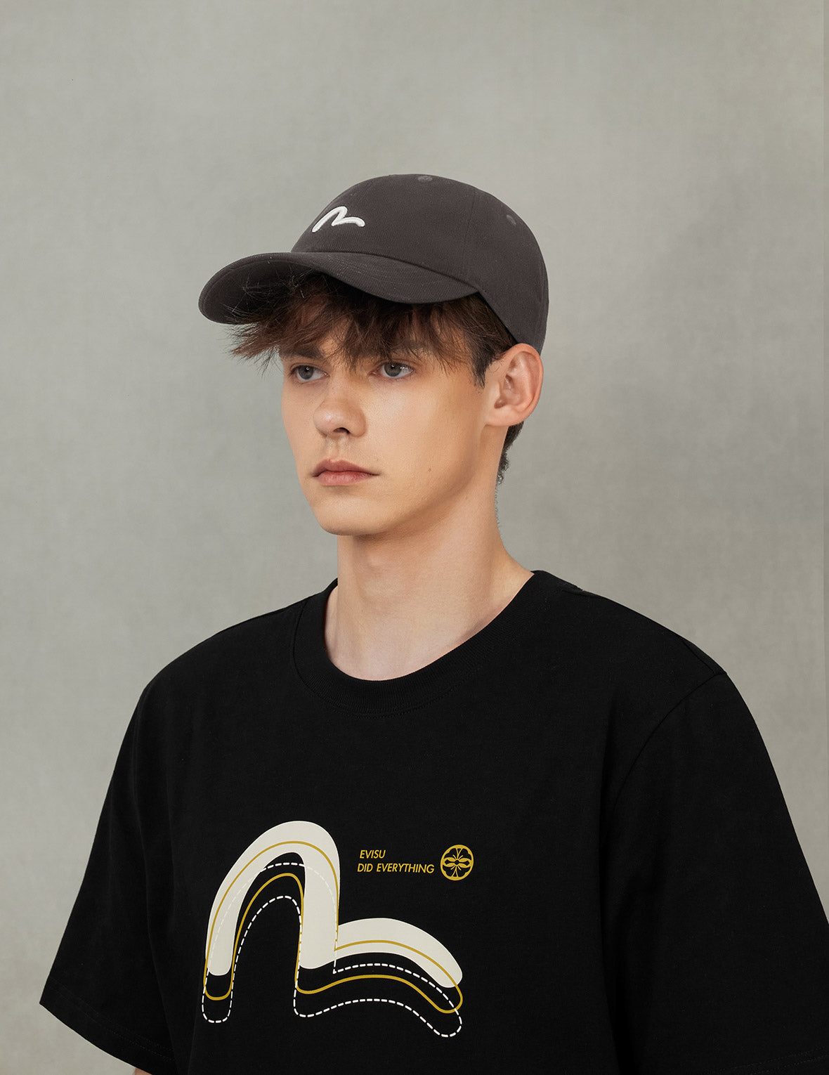 海鸥和商标刺绣鸭舌帽