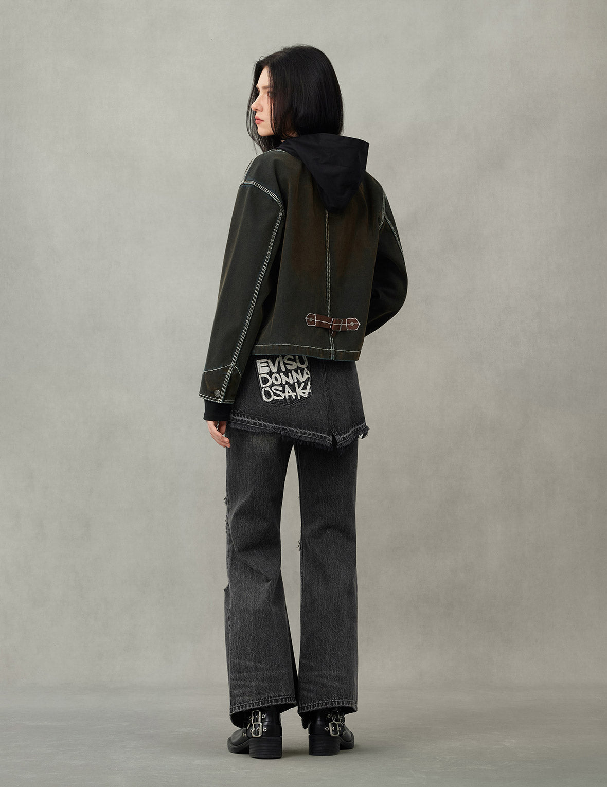 Contrast Stitch Design and Kamon Leather Label Regular Fit Denim Jacket