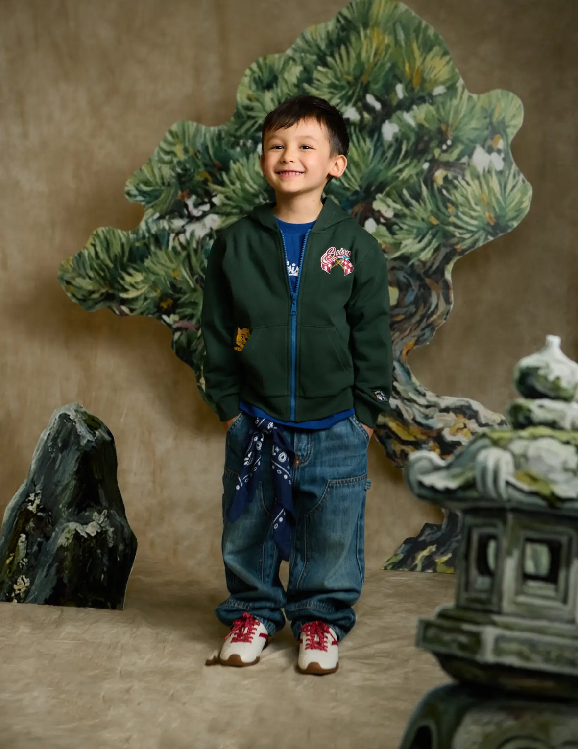 小豹子多口袋拉链连帽卫衣