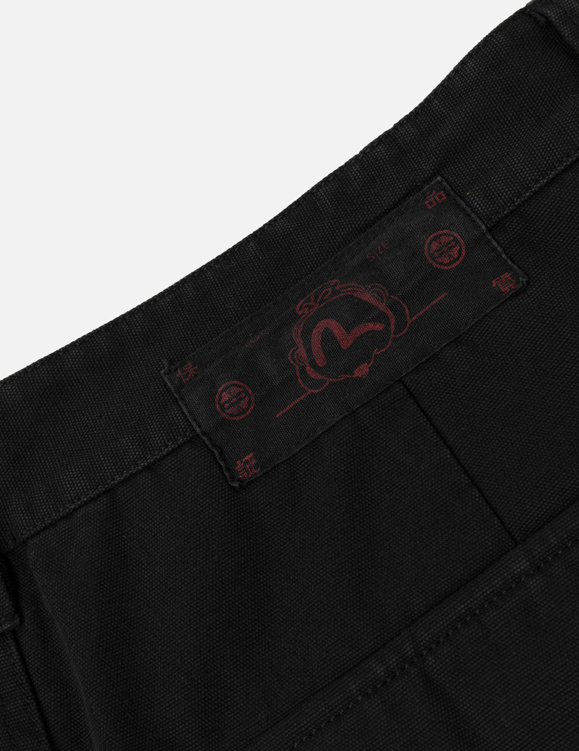 Daruma Print Woven Shorts