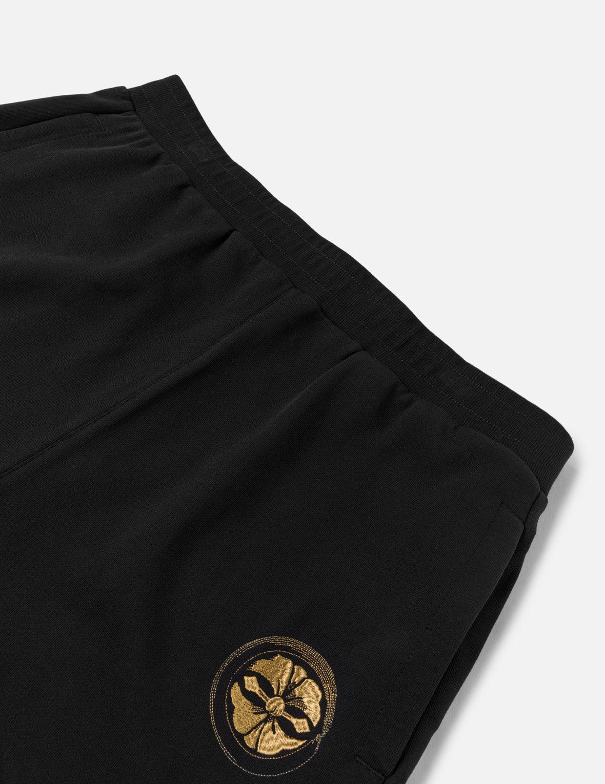 Kamon and Logo Embroidery Sweatshorts