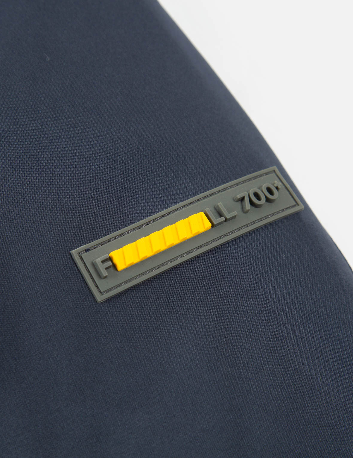 移动式PVC海鸥拼贴羽绒夹克