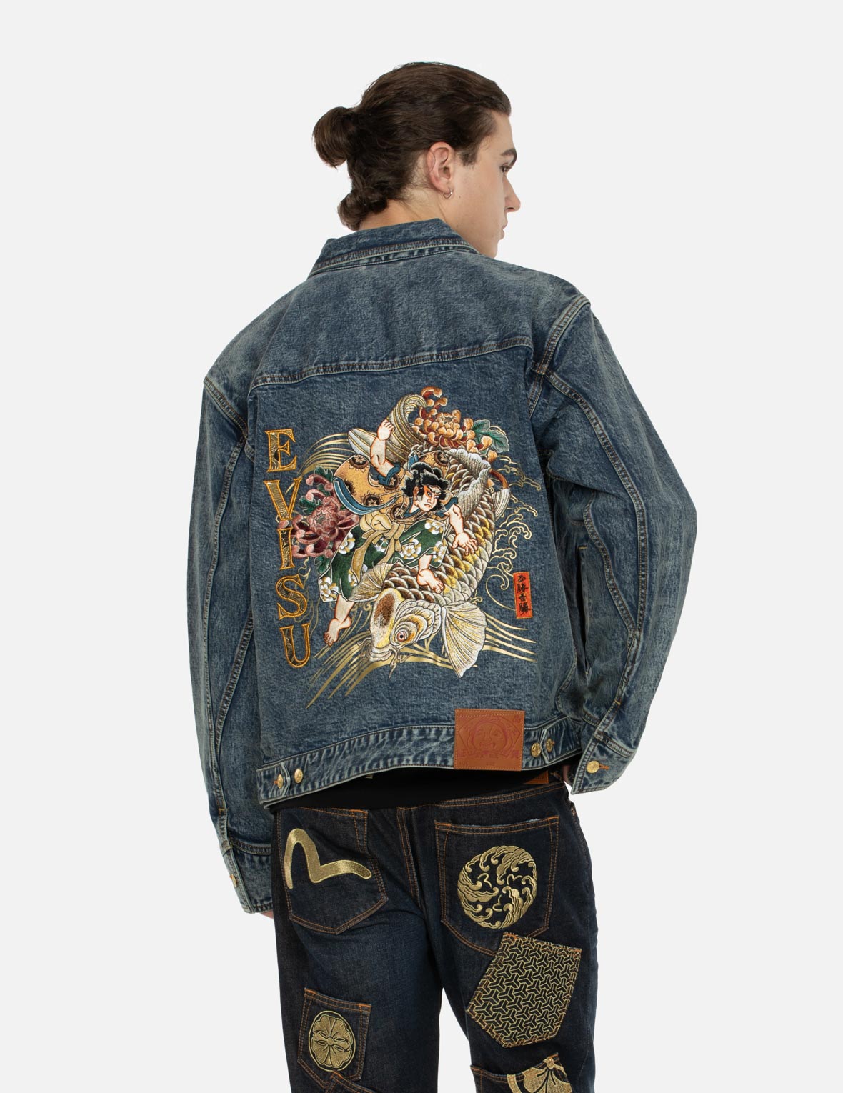 海鸥家花织锦贴布和鲤鱼刺绣宽版休闲牛仔外套