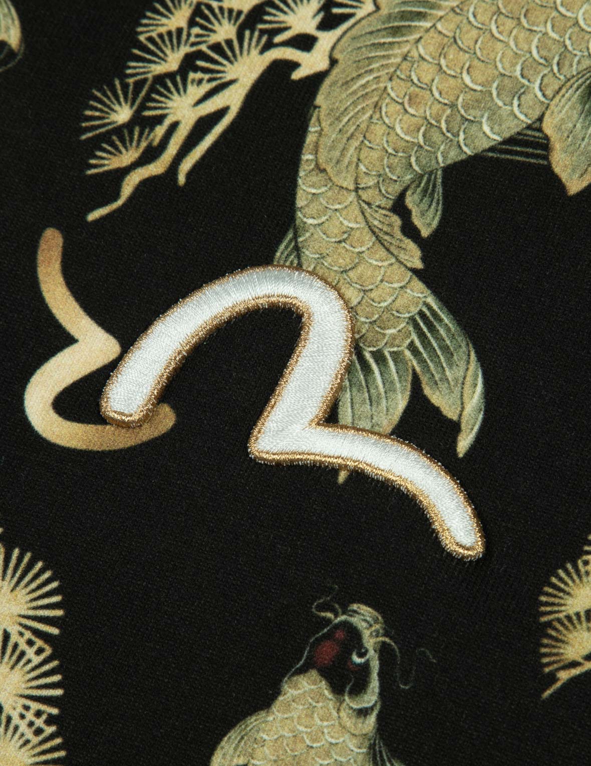 满地鲤鱼和海鸥印花宽版休闲T恤