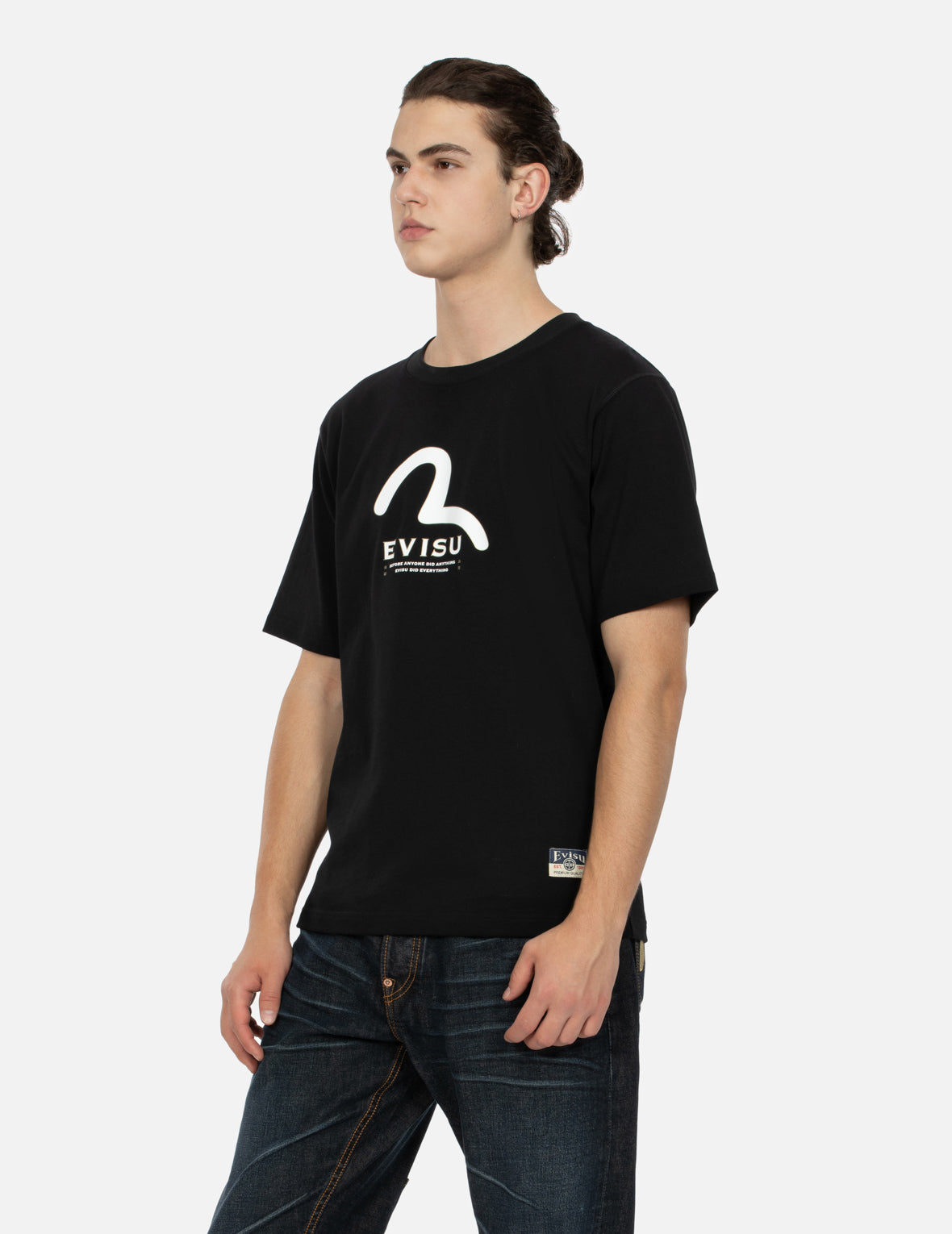 多重印花和多重口袋常规版型T恤