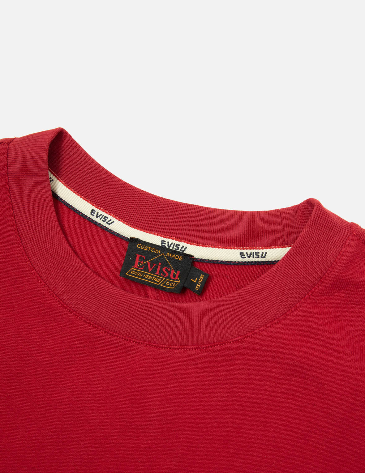 多重印花和多重口袋宽版休闲T恤