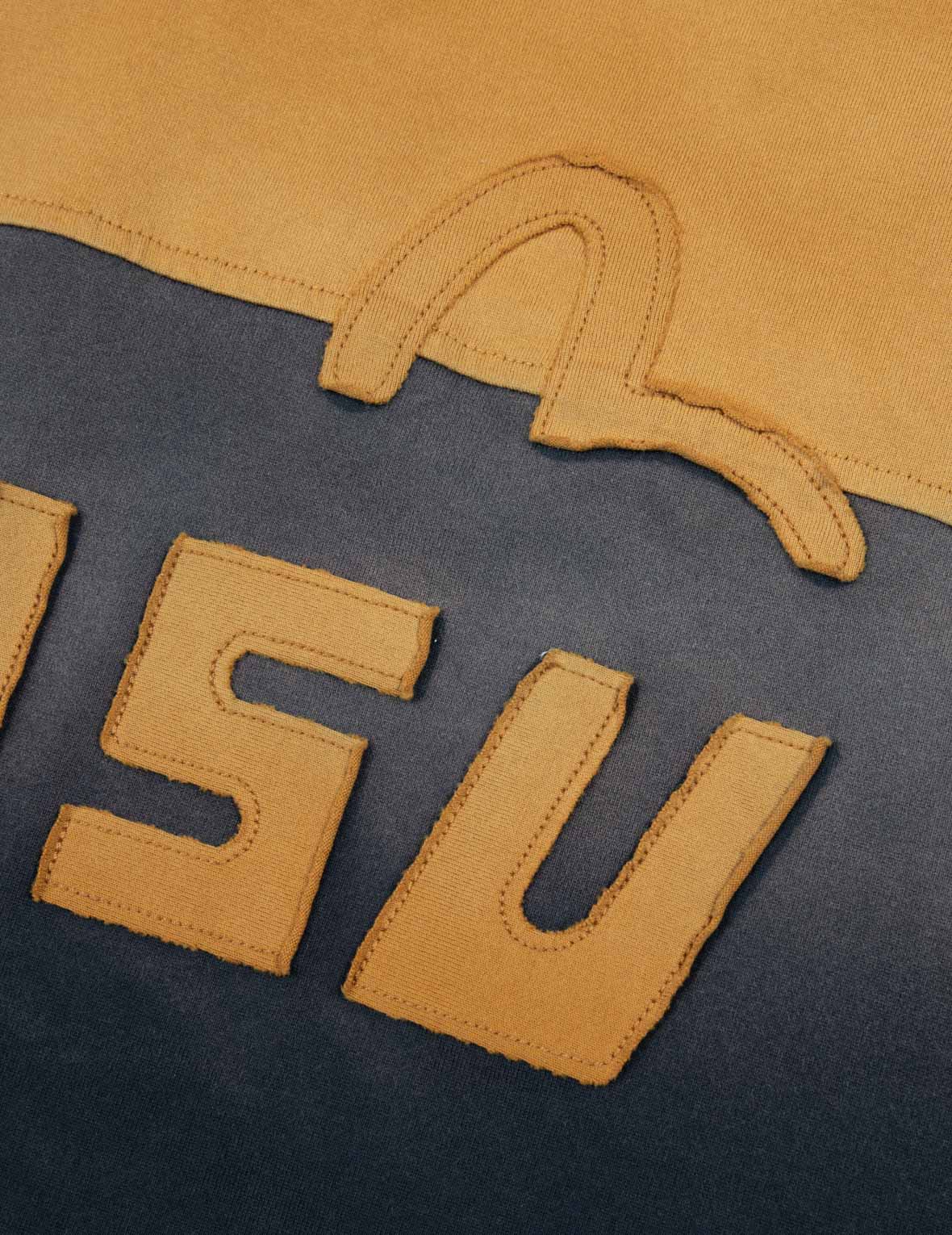 海鸥和商标贴布刺绣宽松版型V领T恤