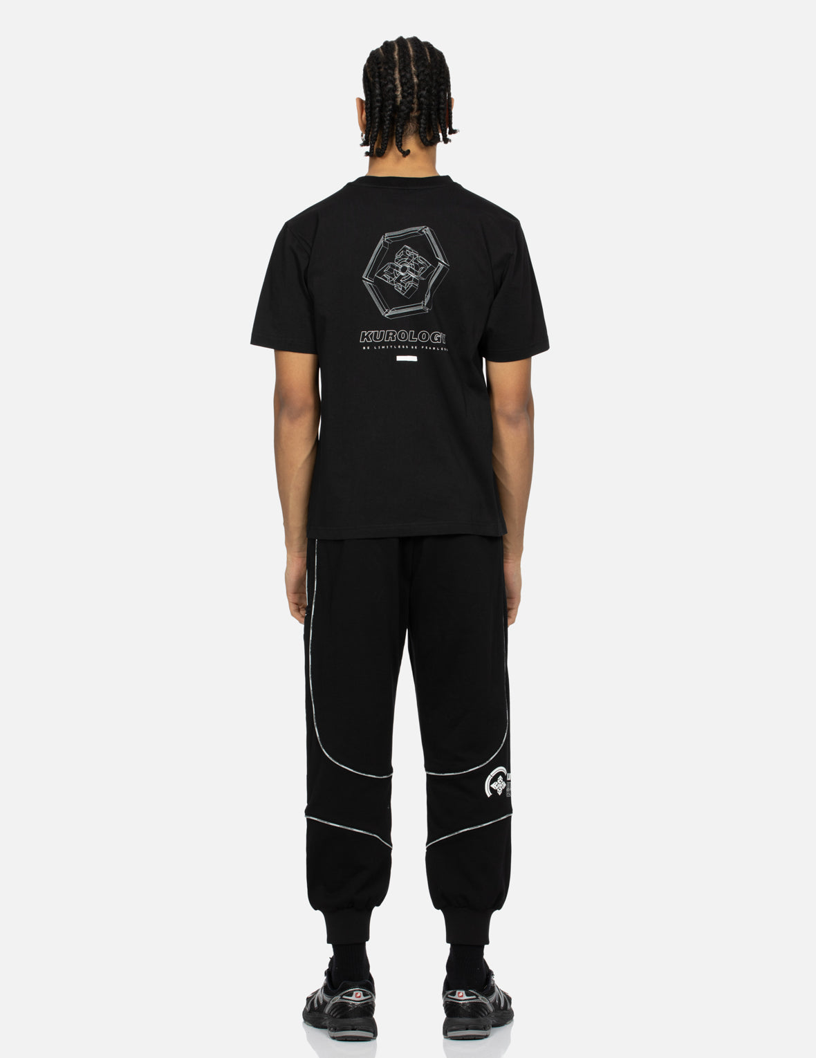 反光捆条和立体家花印花常规版型T恤