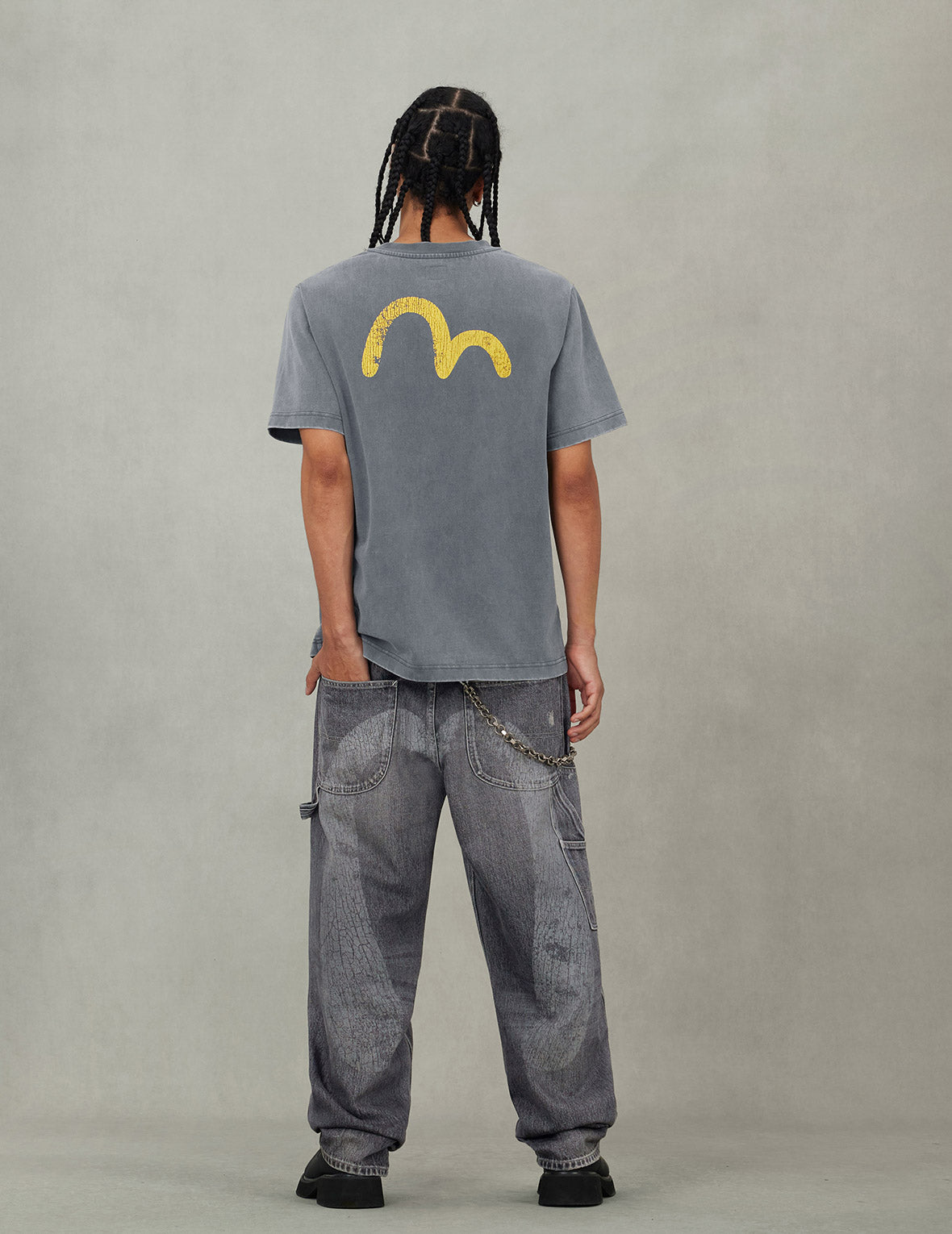 Washed and Distressed Daicock Print Relax Fit Jeans