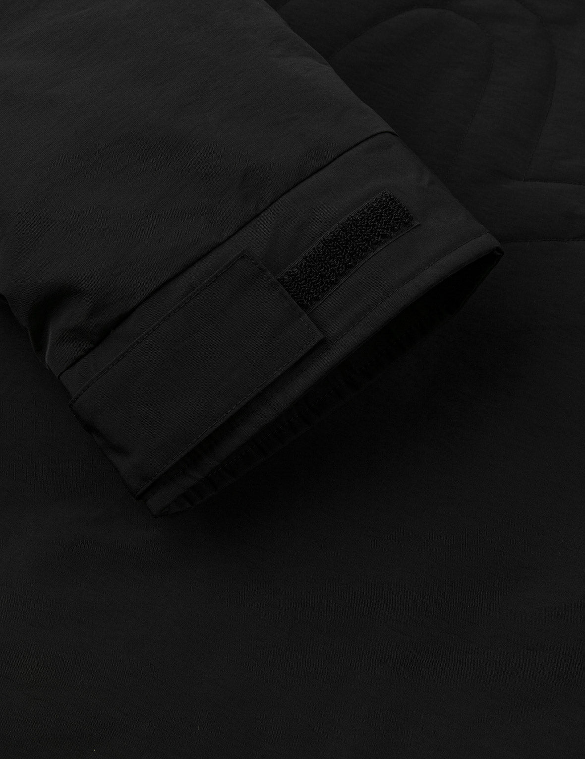 Seagull Embroidery Regular Fit Waterproof Down Jacket