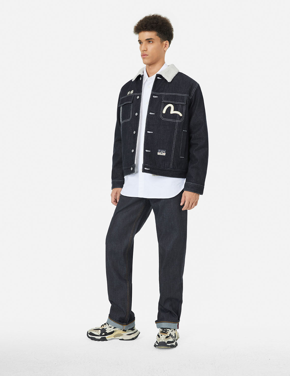 Contracting Embroidery and Inserted Daicock Relax Fit Denim Jacket