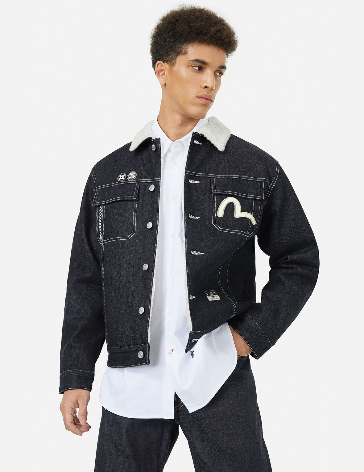 Contracting Embroidery and Inserted Daicock Relax Fit Denim Jacket