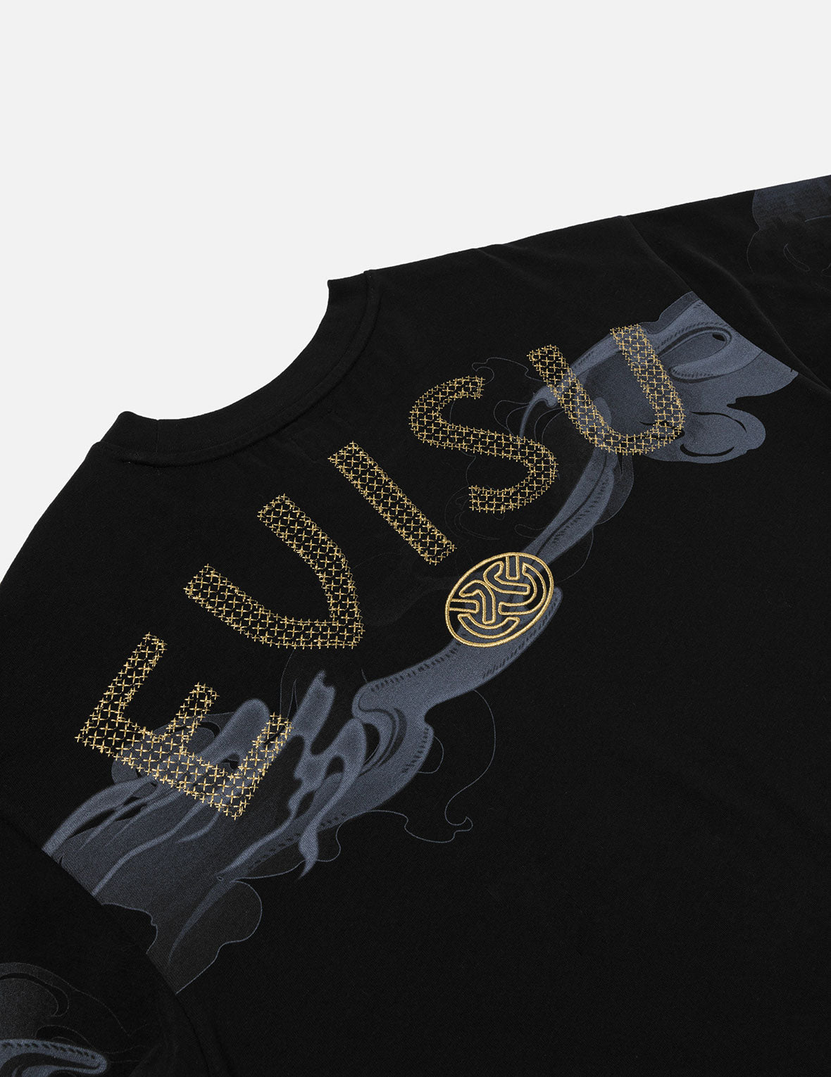 祥云印花和商标刺子绣宽版休闲T恤