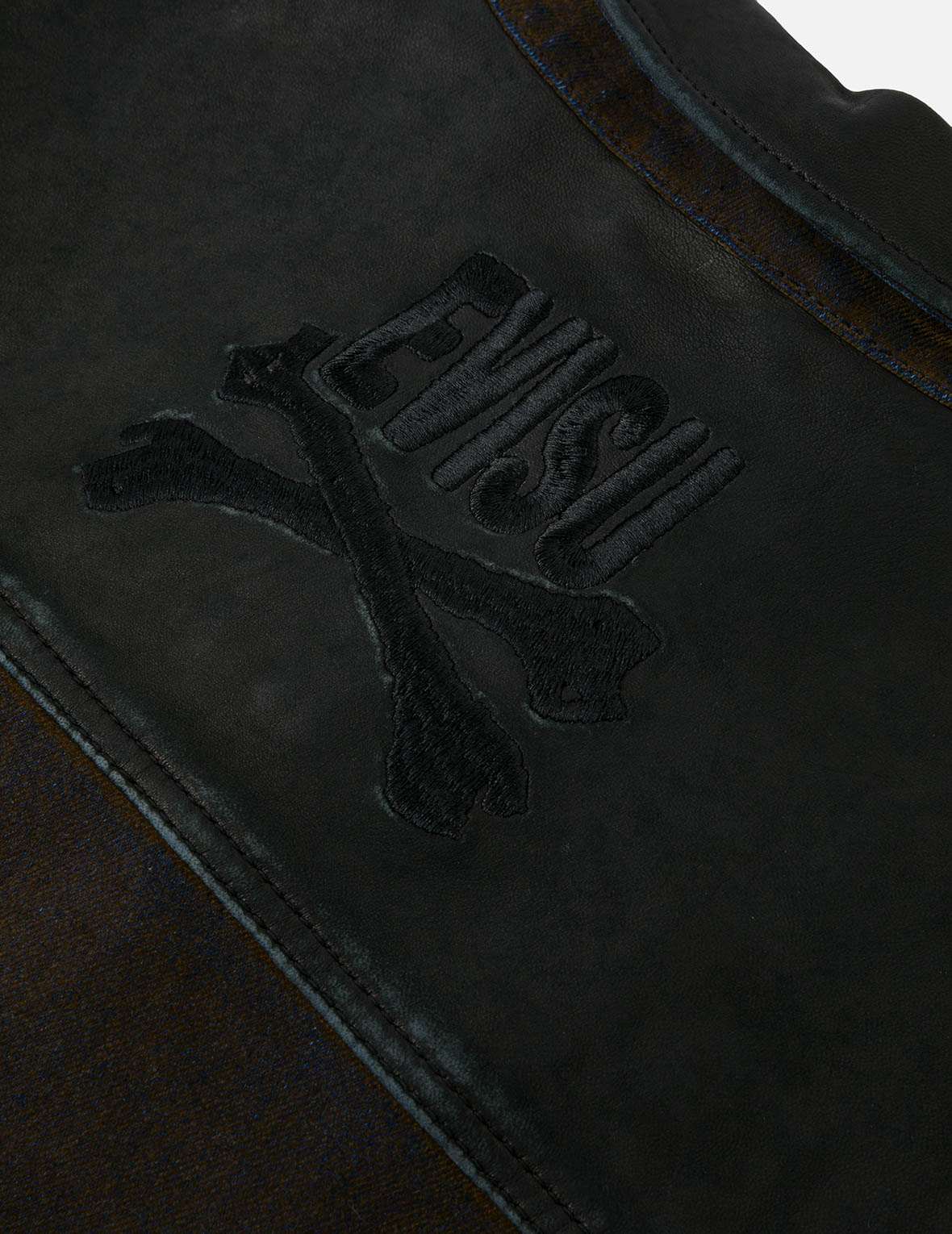 Skull and Logo Embroidery Fashion Fit Heavy Washed Denim Jacket