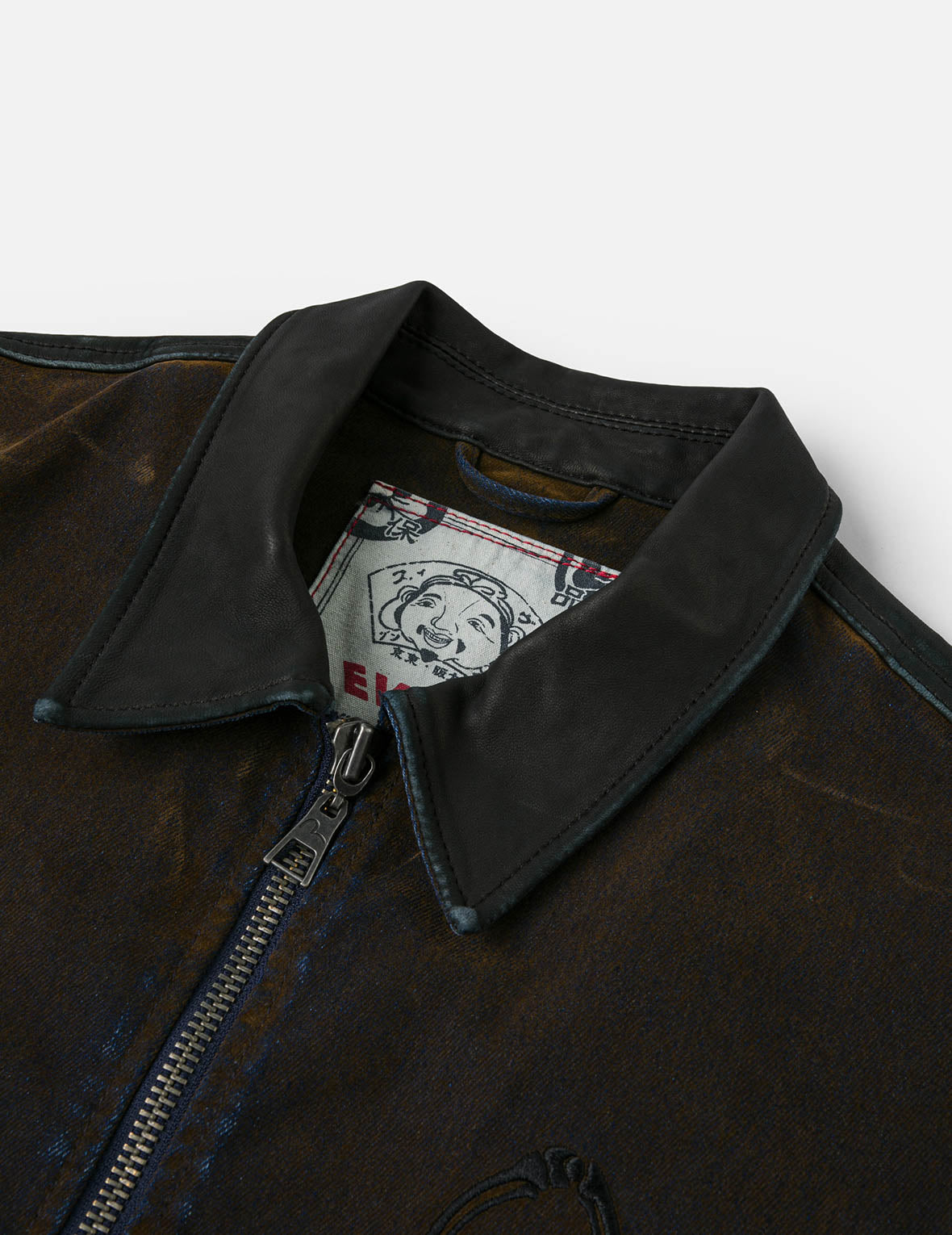 Skull and Logo Embroidery Fashion Fit Heavy Washed Denim Jacket