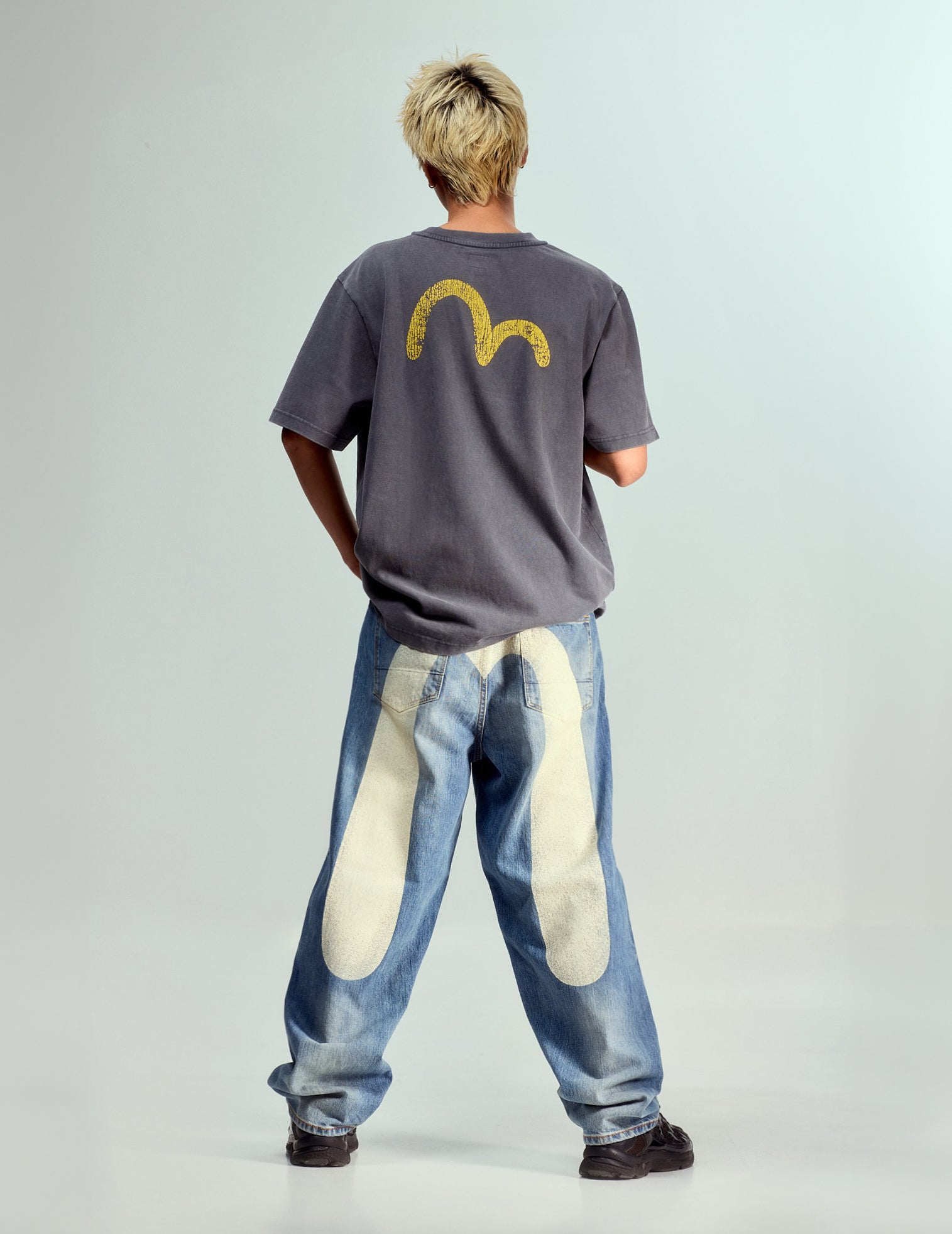 【未使用】EVISU DAICOCK PRINT LOOSE FIT JEANS Ecru Daicock Print Loose Fit Jeans #2038 – EVISU