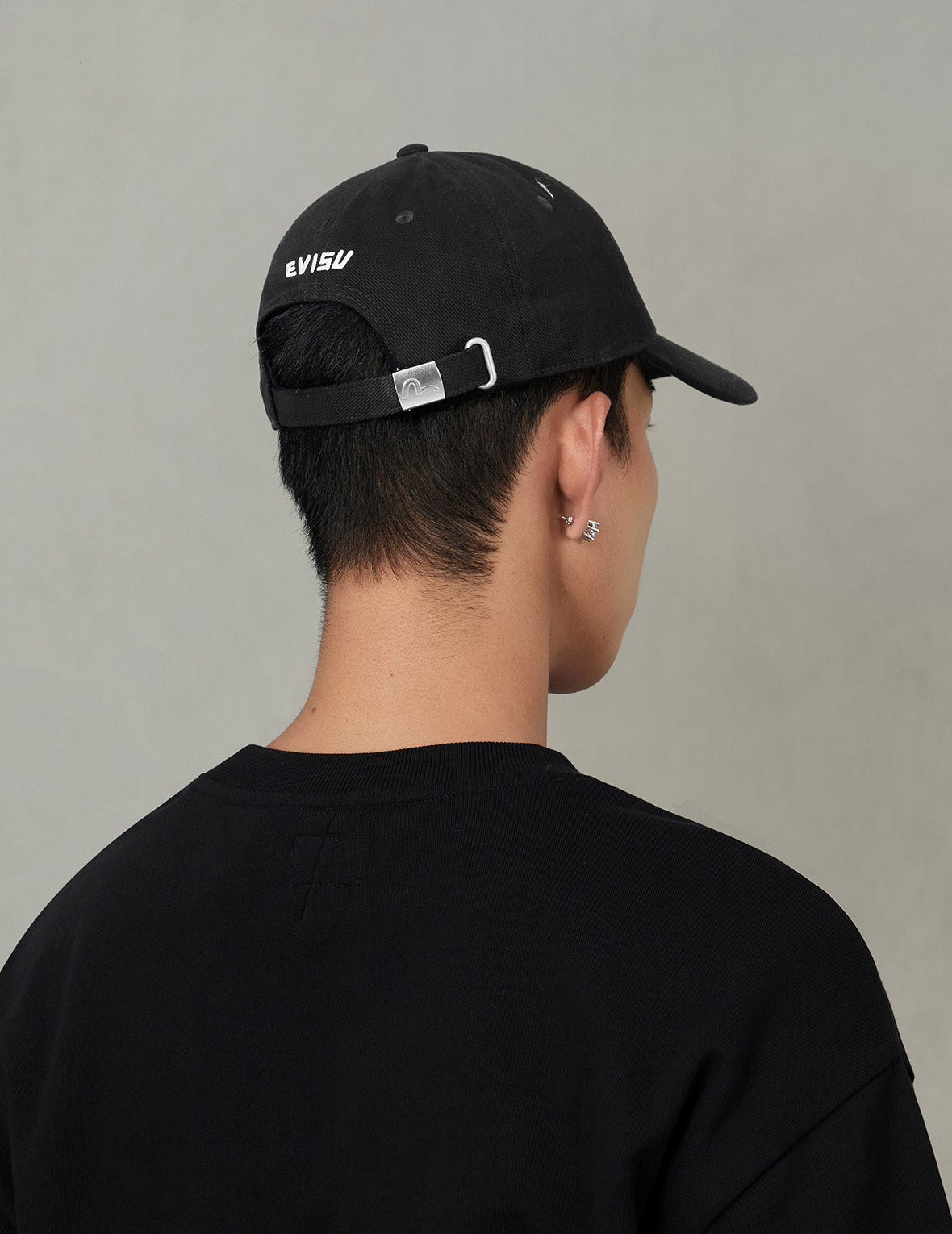 海鸥和商标刺绣鸭舌帽