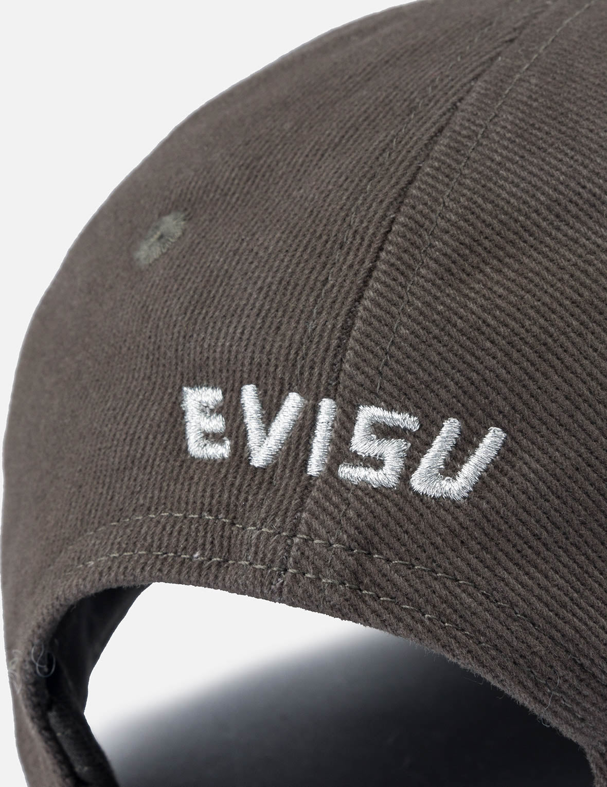 海鸥和商标刺绣鸭舌帽