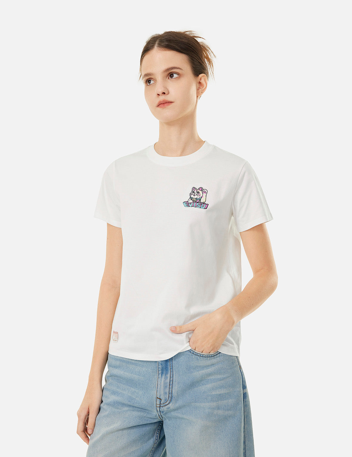 Fortune Cat Embroidery and 3D Seagull Print Regular Fit T-shirt