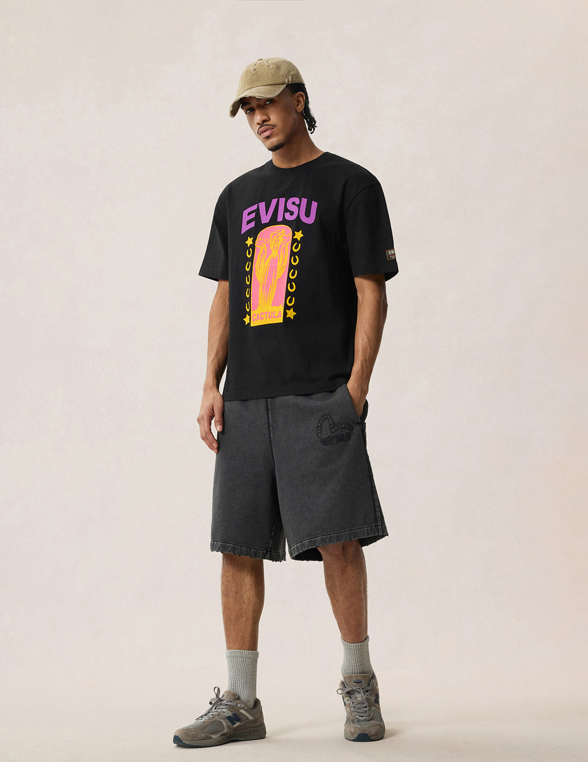 锁链刺绣海鸥做旧运动短裤