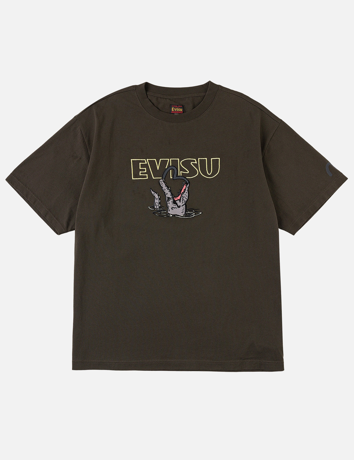 Alligator vs Seagull Outlined Embroidery T-shirt