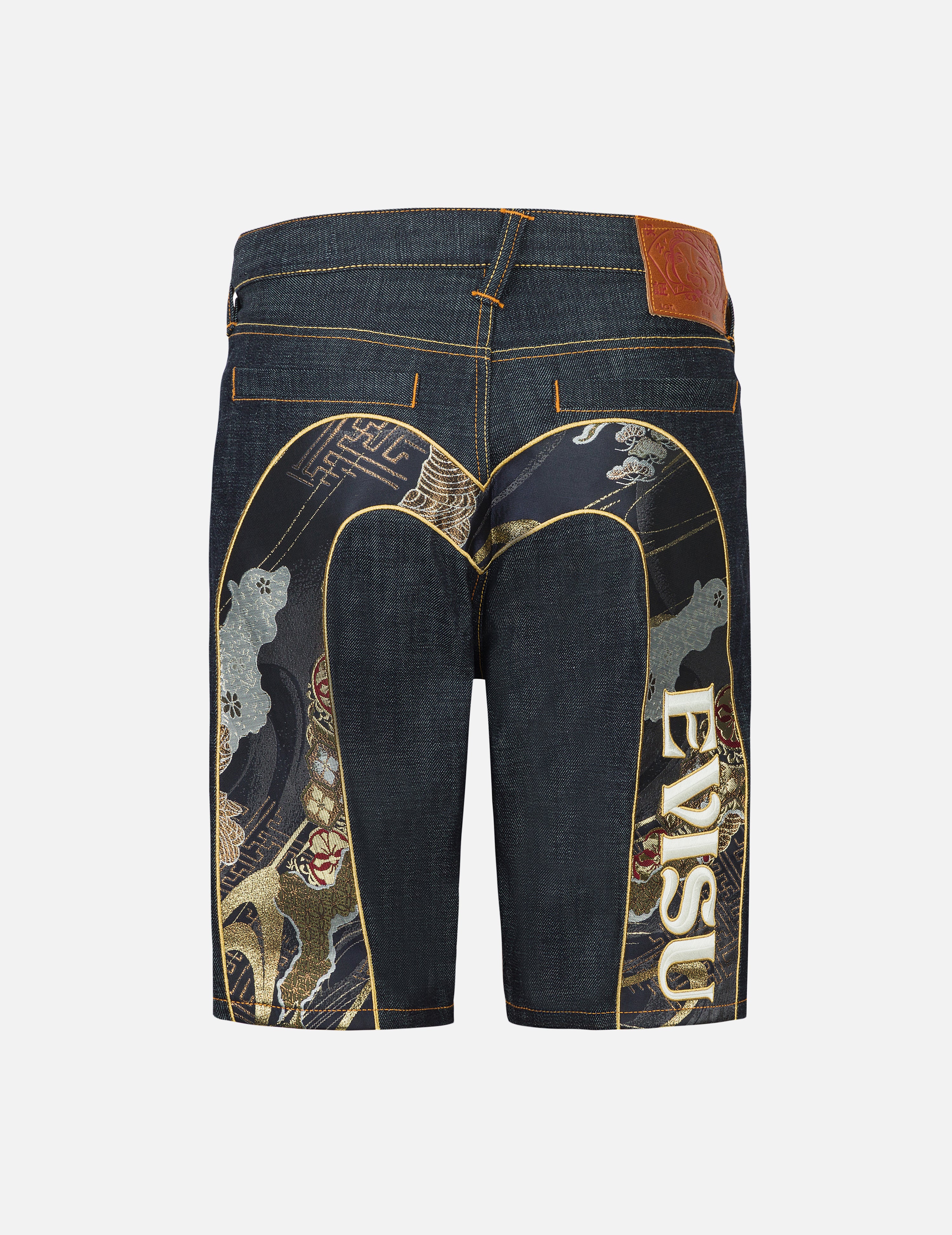 织锦大M和商标刺绣常规版型牛仔短裤