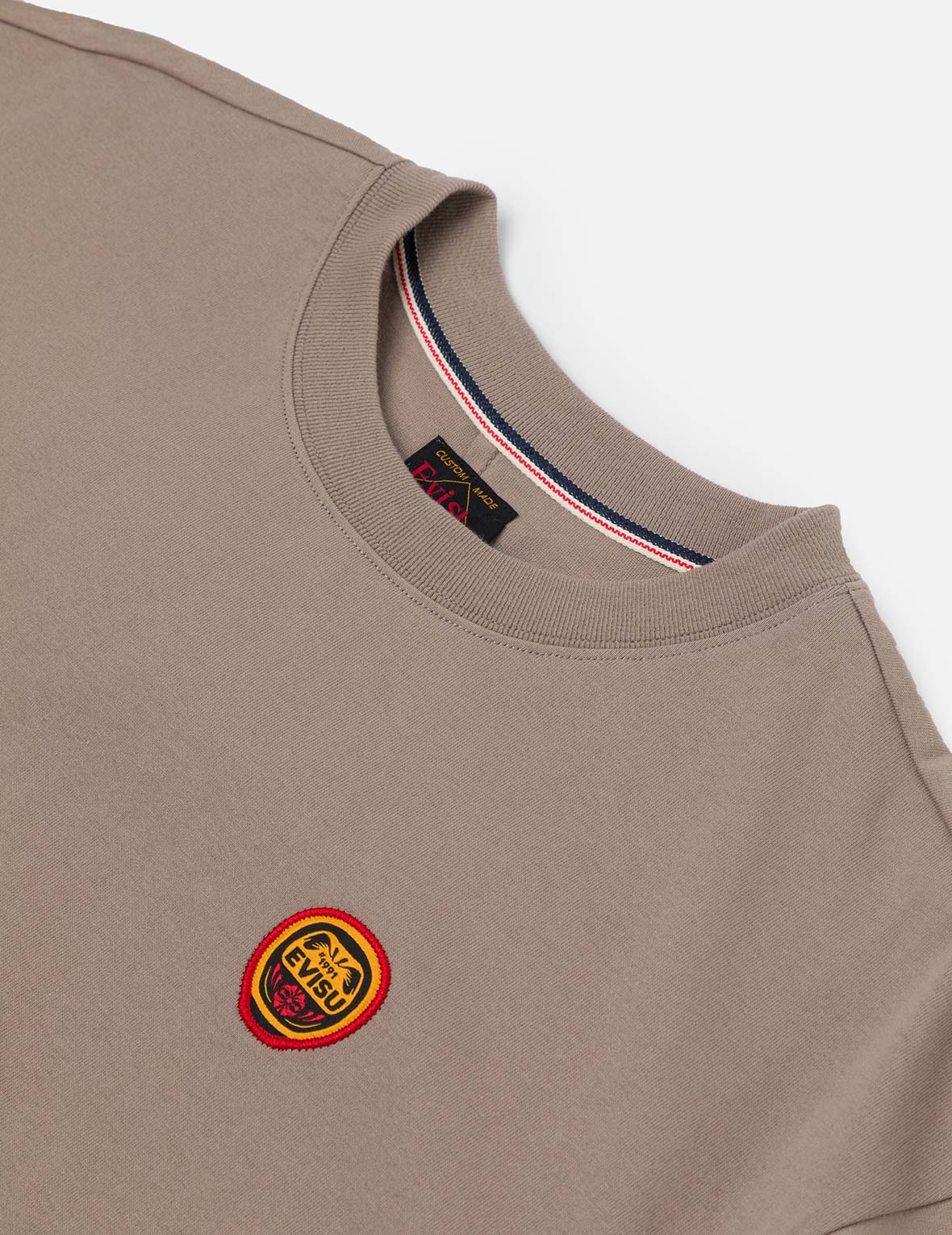 Daruma and Logo Embroidery Relax Fit T-shirt