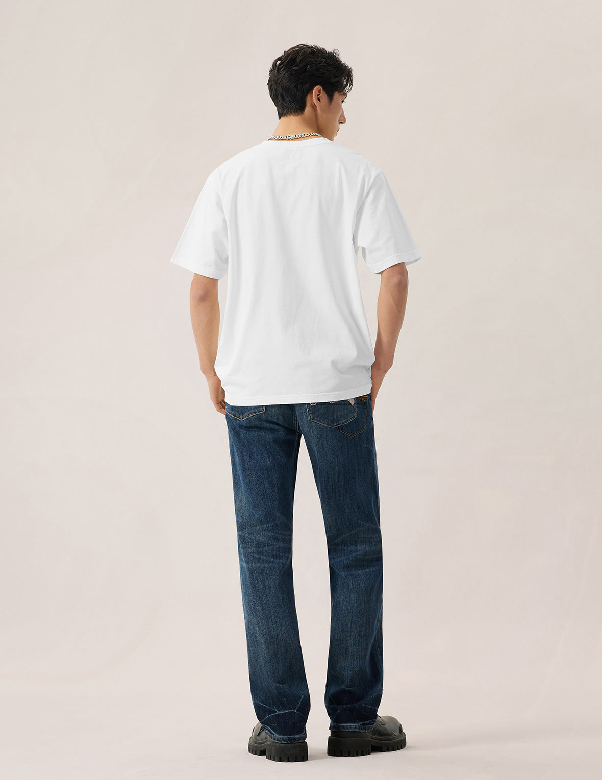 Monochrome Seagull Embroidery T-shirt