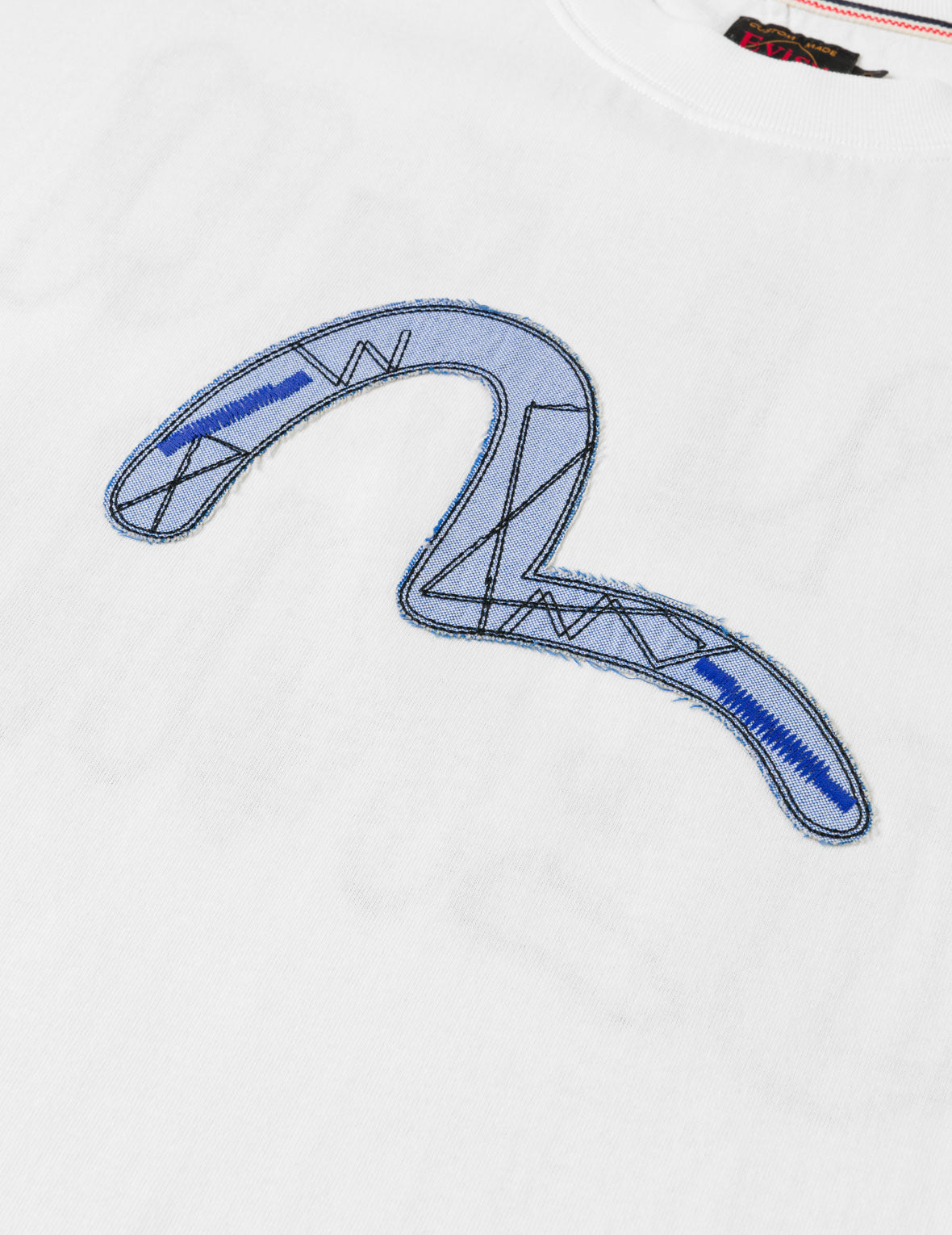 Fabric-mix Patchwork Seagull and Logo Applique T-shirt