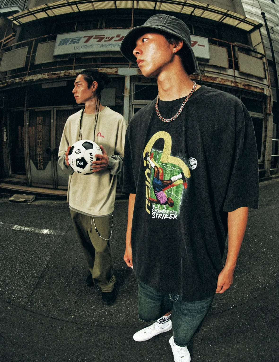 Overhead-Kick Striker Washed T-Shirt