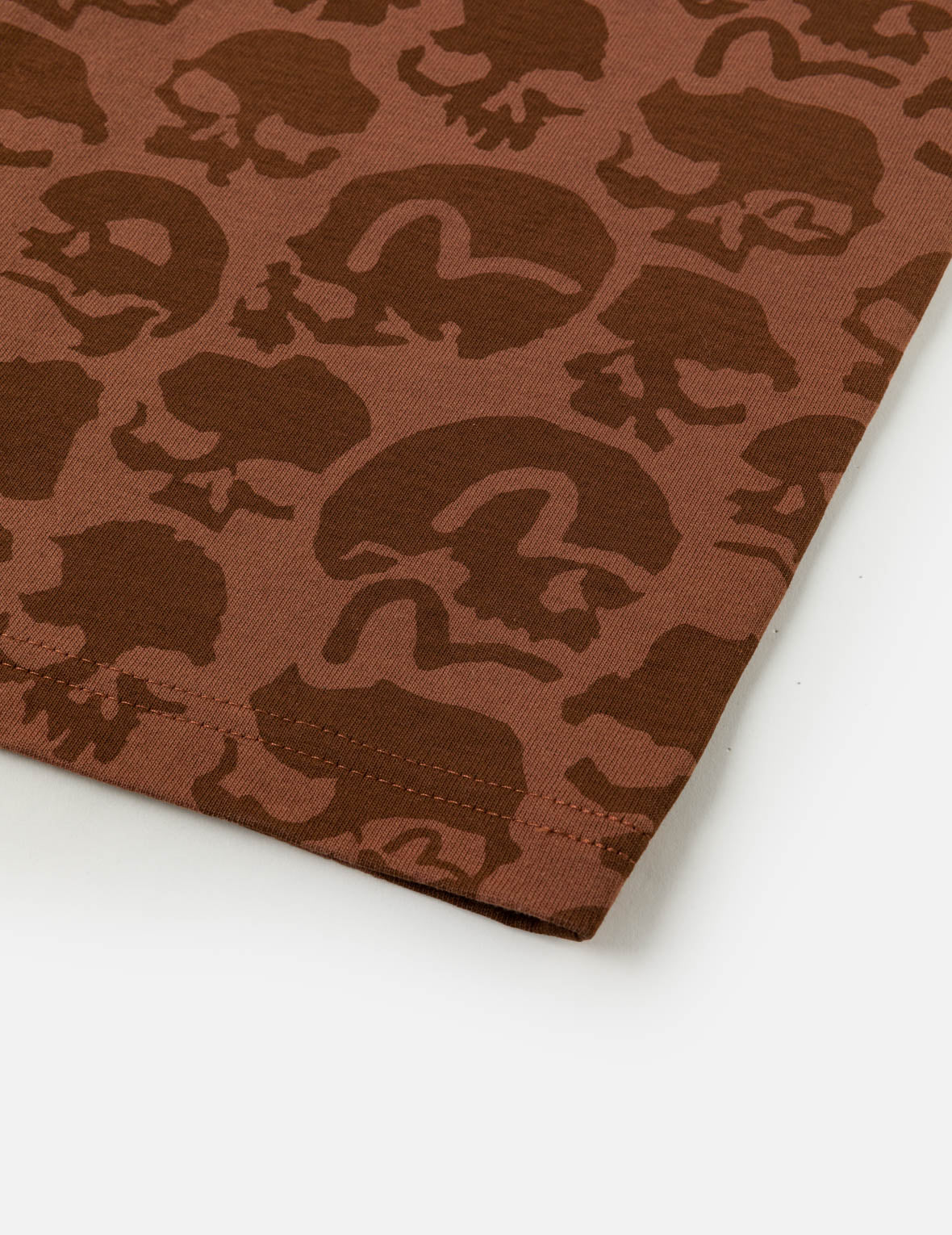 满版骷髅武士刺绣T恤