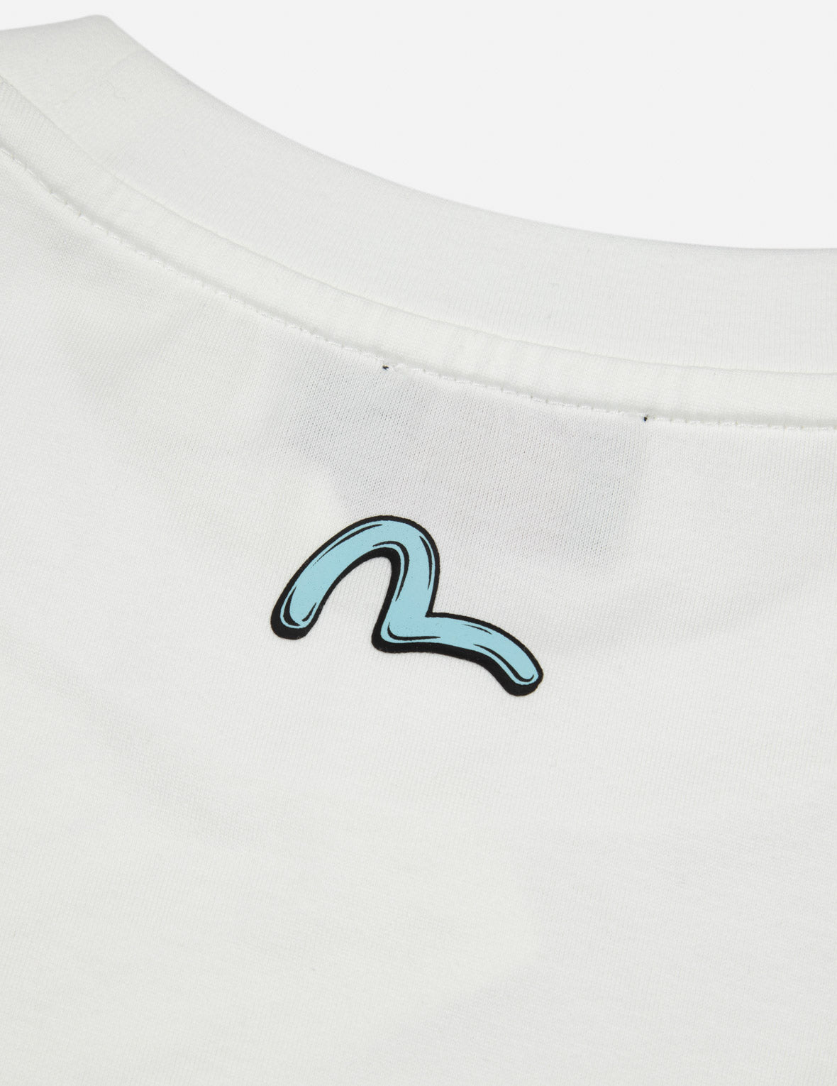 Fortune Cat Embroidery and 3D Seagull Print Regular Fit T-shirt