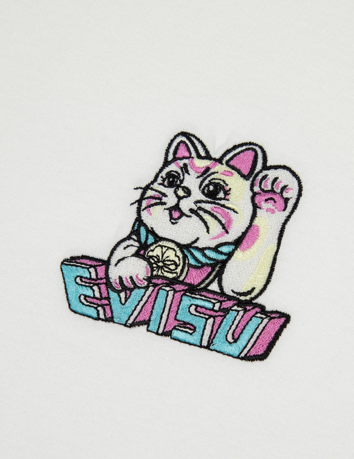 Fortune Cat Embroidery and 3D Seagull Print Regular Fit T-shirt